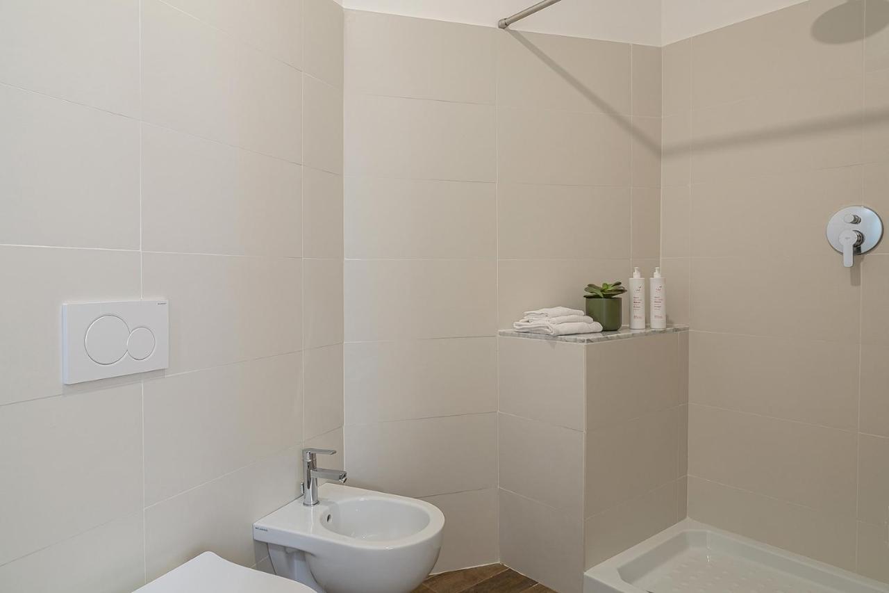 Deluxe By Wonderful Italy Apartment Genua